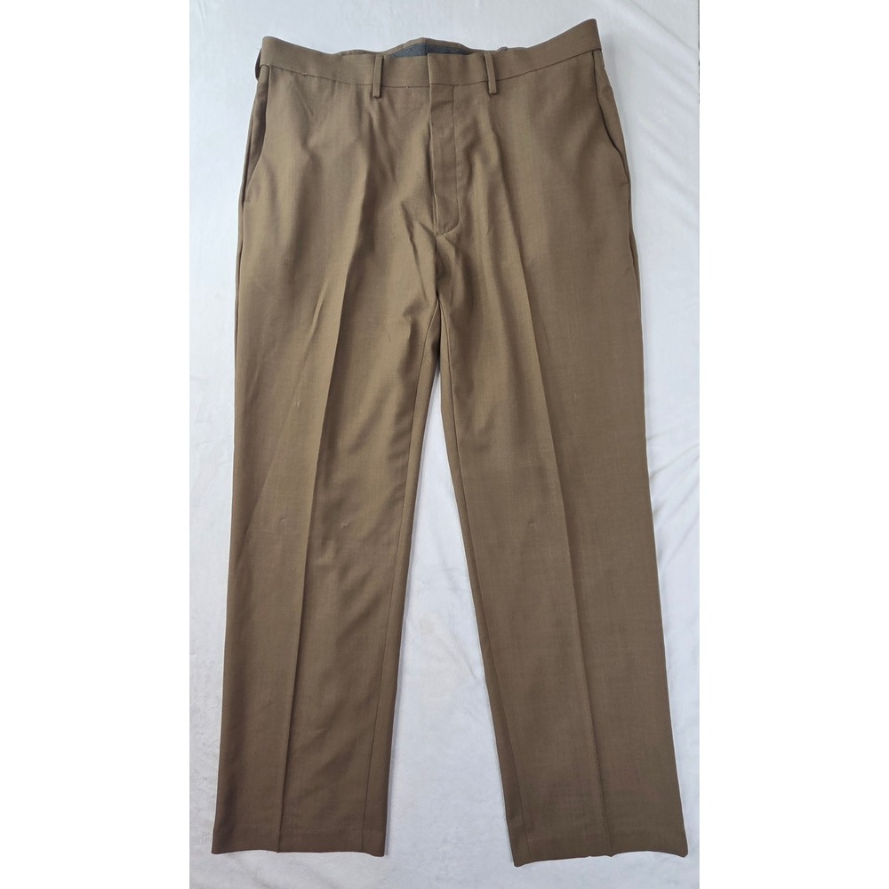 Haggar Premium Comfort Dress Pants Men 38x32 Brown Flat Front Exc Condition